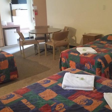 Gateway Motor Inn Наррандера Номер фото