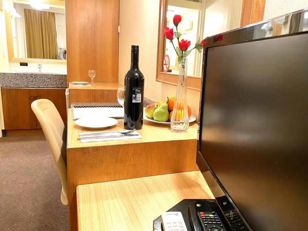 Gateway Motor Inn Наррандера Экстерьер фото