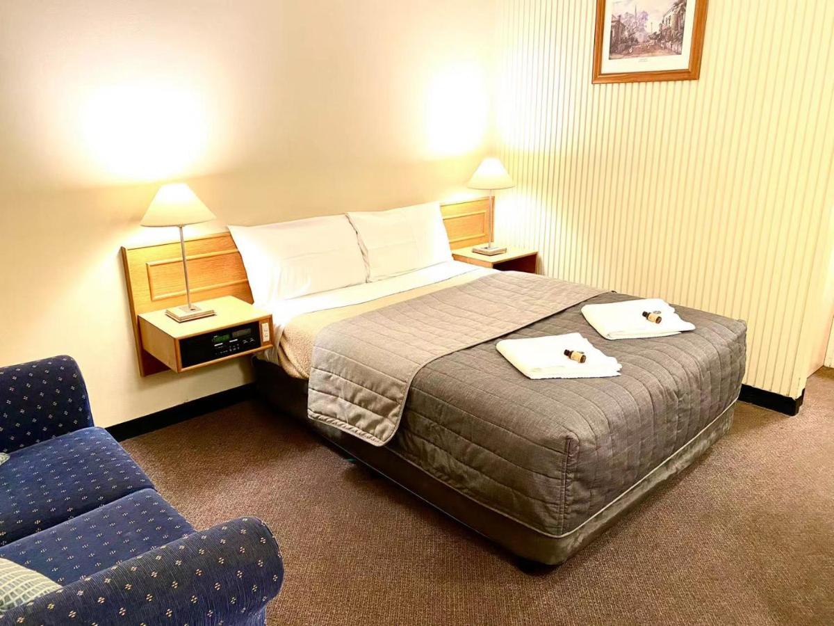 Gateway Motor Inn Наррандера Экстерьер фото