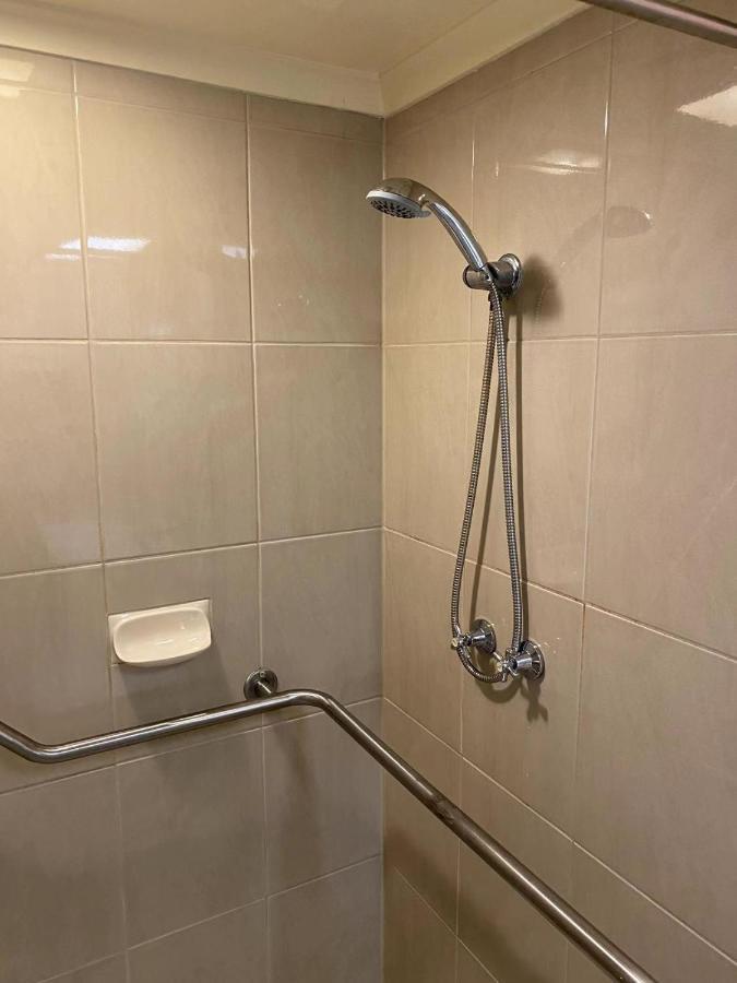 Gateway Motor Inn Наррандера Экстерьер фото