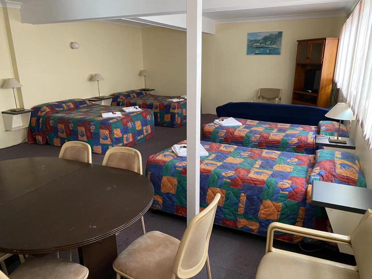 Gateway Motor Inn Наррандера Экстерьер фото