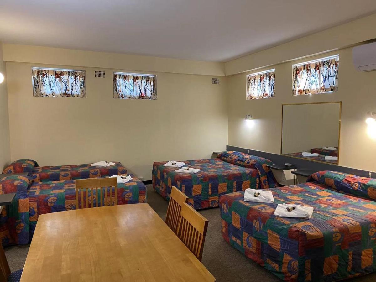 Gateway Motor Inn Наррандера Экстерьер фото