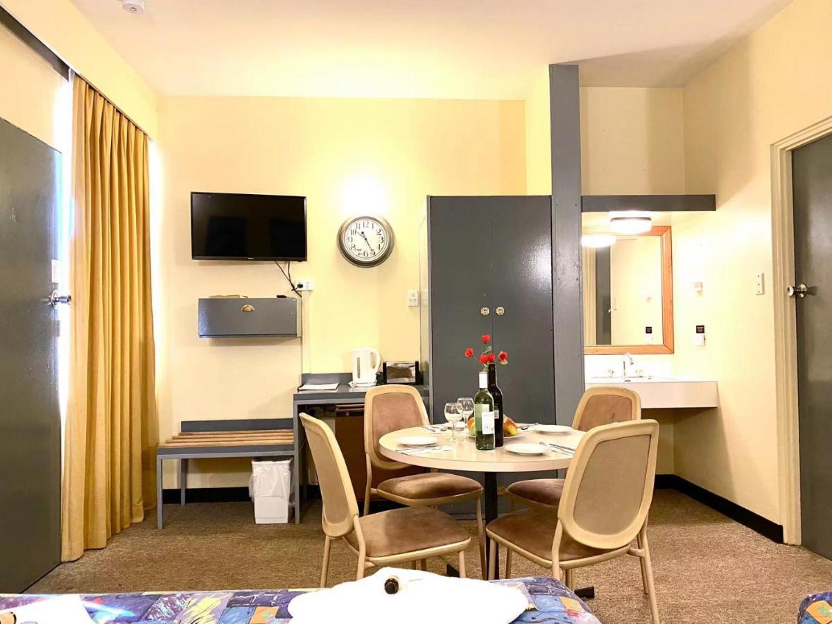 Gateway Motor Inn Наррандера Экстерьер фото